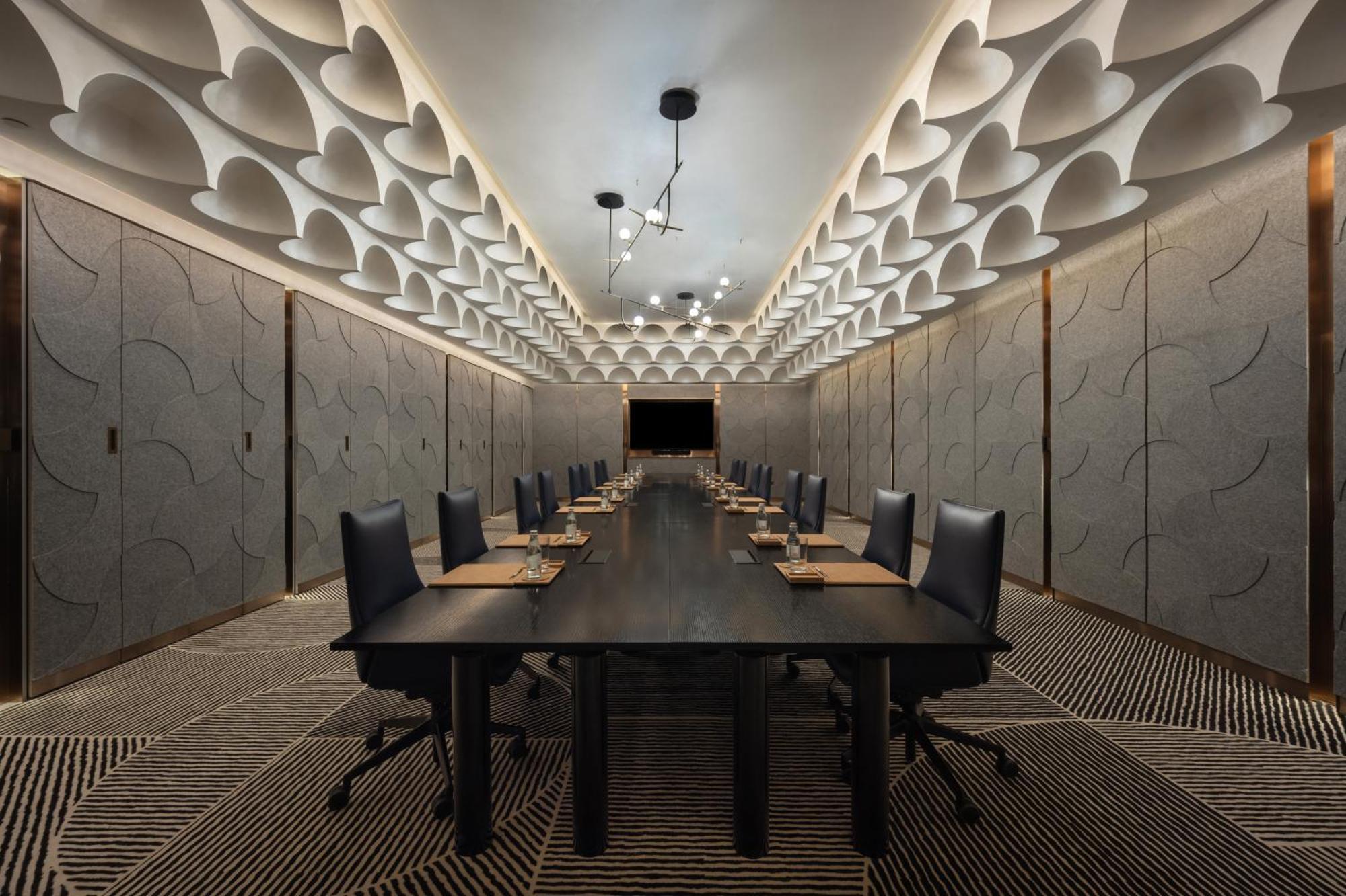 So/ Uptown Dubai 호텔 외부 사진 The boardroom at the National Museum of Singapore