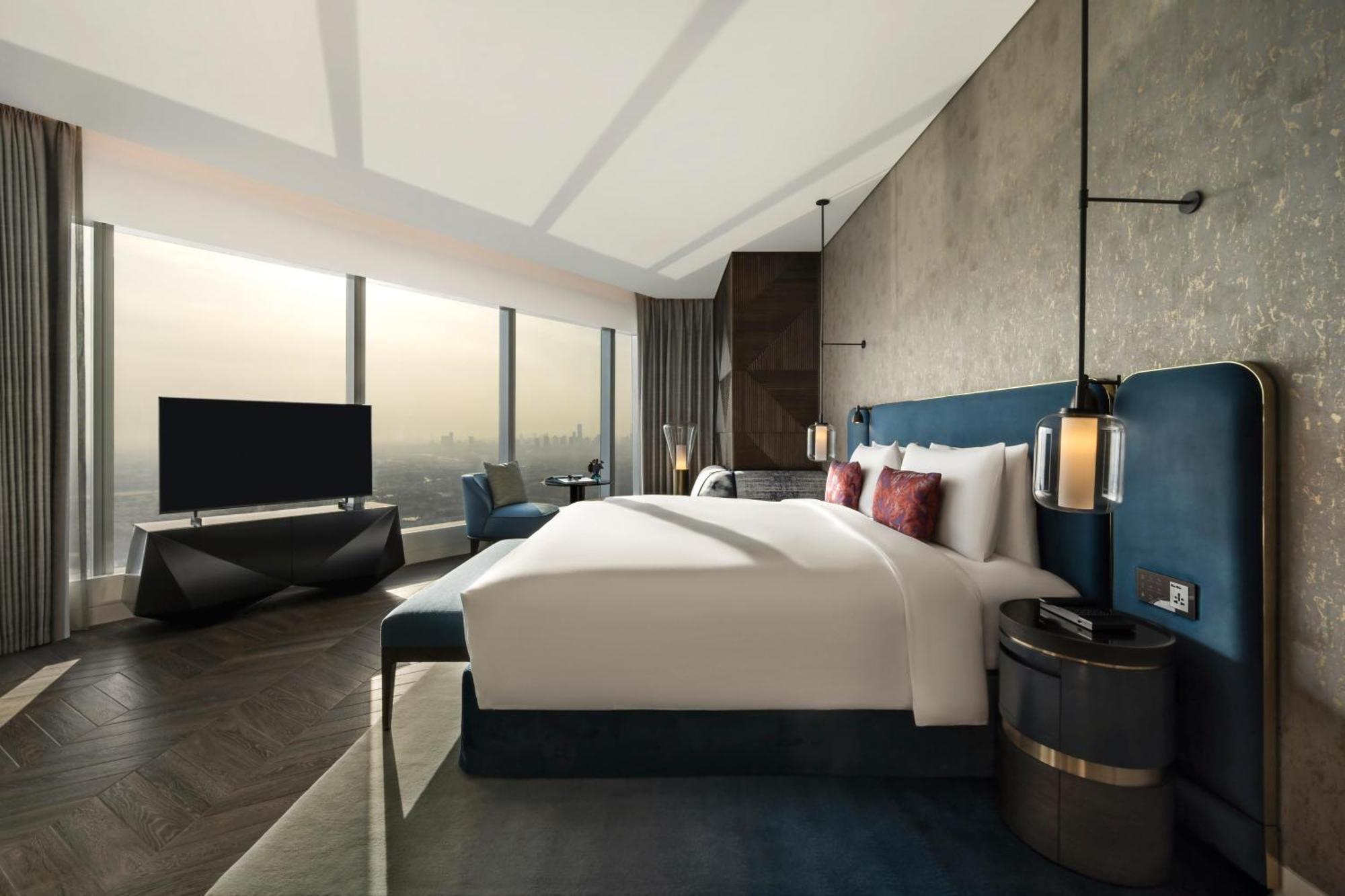 So/ Uptown Dubai 호텔 객실 사진 A bedroom at the hotel